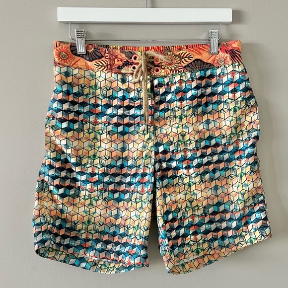 Maaji Mens swim trunks shorts Size small geometric pattern - Picture 4 of 10